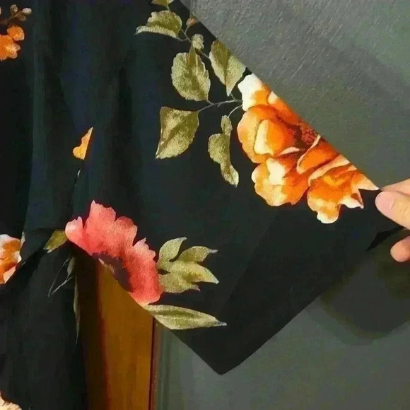 Navy Flower Printed Top - Picture 5 of 8